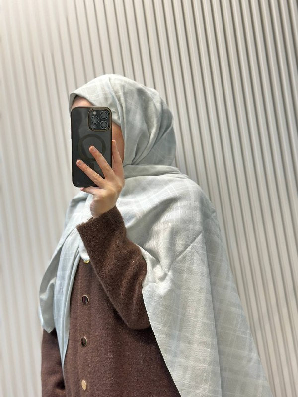 AKER ŞAL