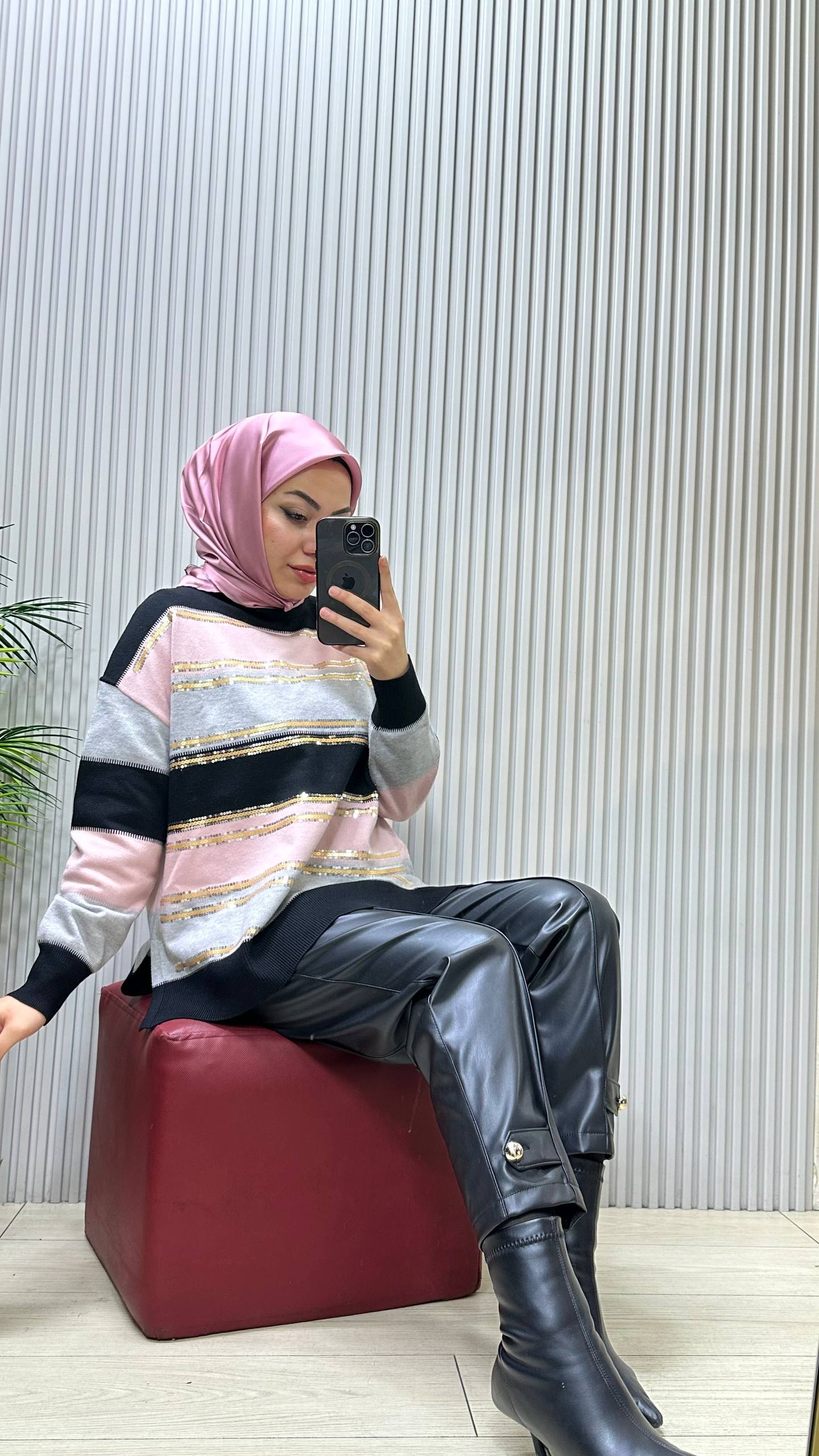 Tıg Triko Payet İşlemeli Renk Bloklu Bluz